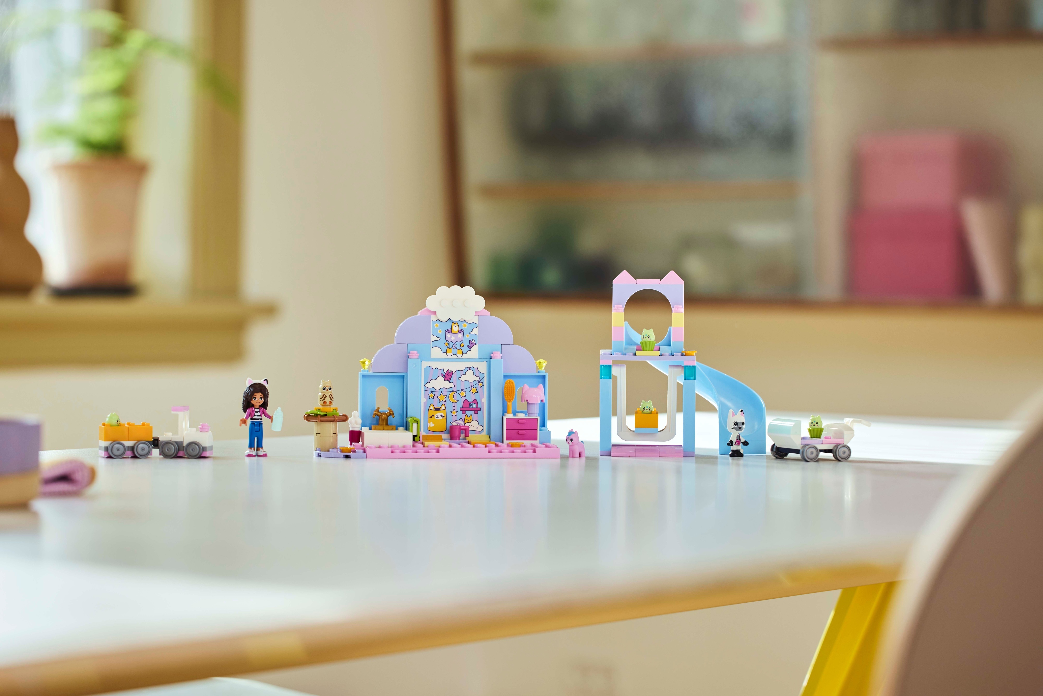 LEGO Gabbyn Nukketalo 10796 - Gabbyn kisukerhokorva
