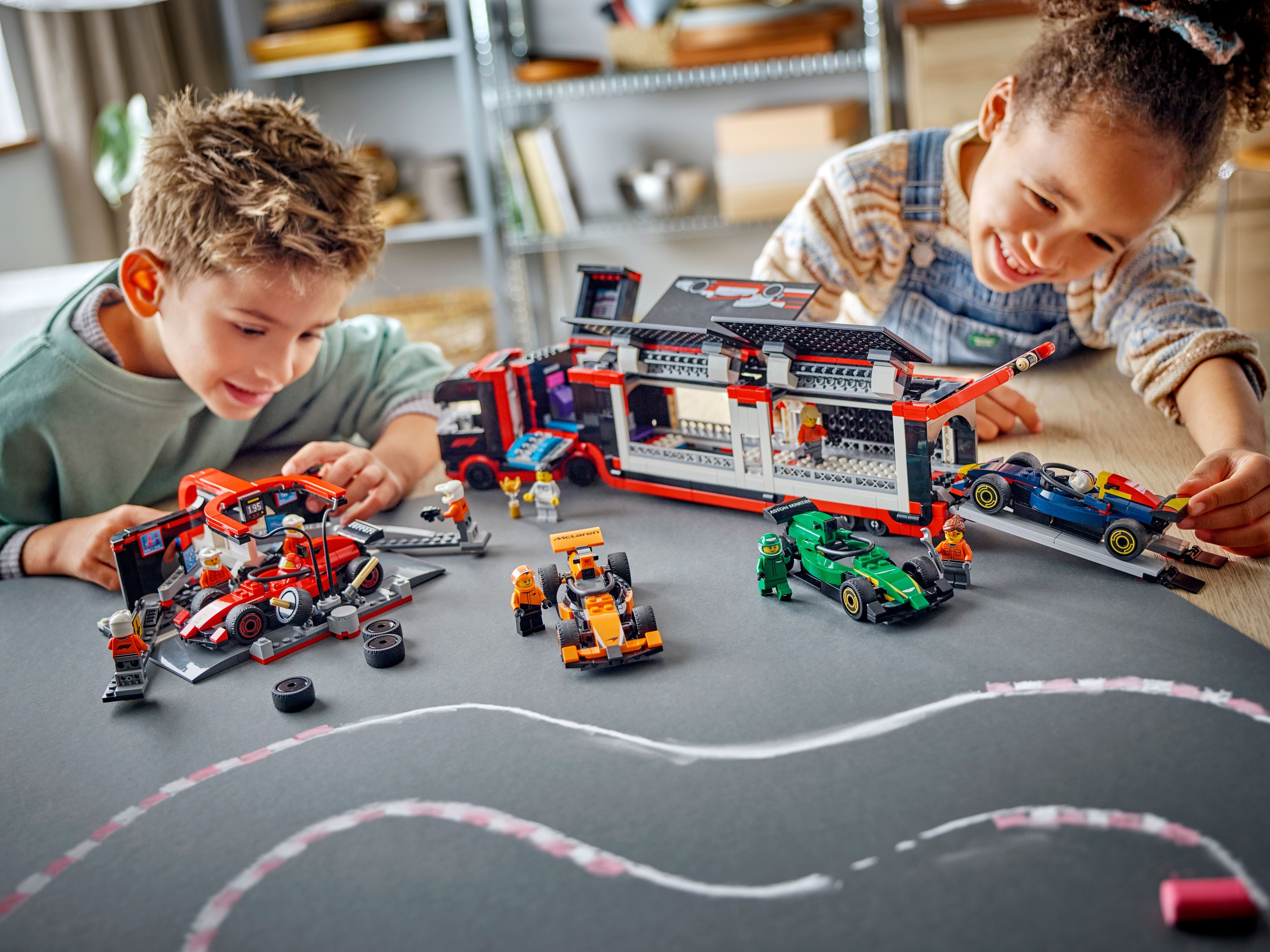 LEGO City 60445 – F1-rekka ja F1-autot RB20 ja AMR24