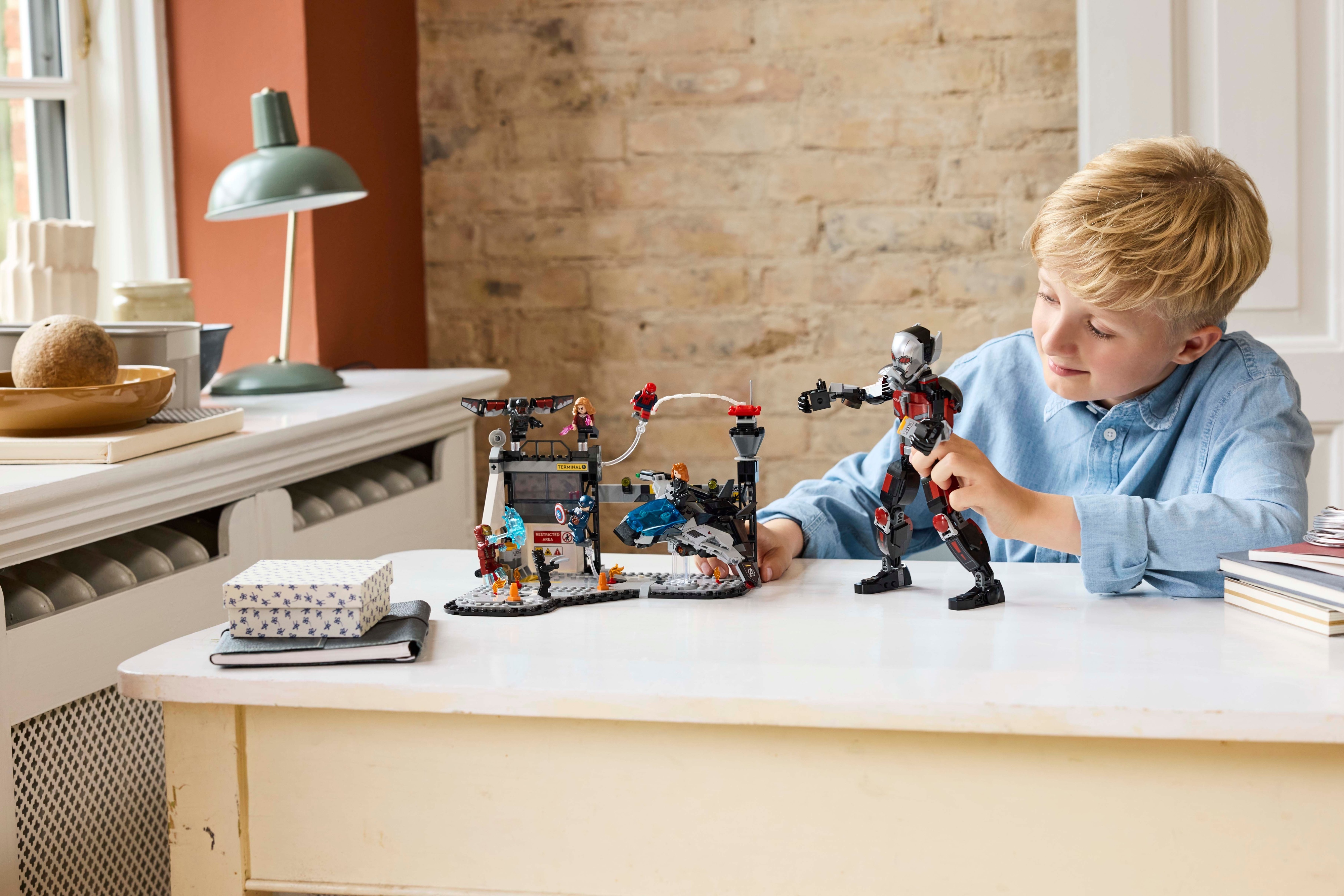 LEGO Super Heroes Marvel 76314 – Captain America: Civil War Toimintataistelu