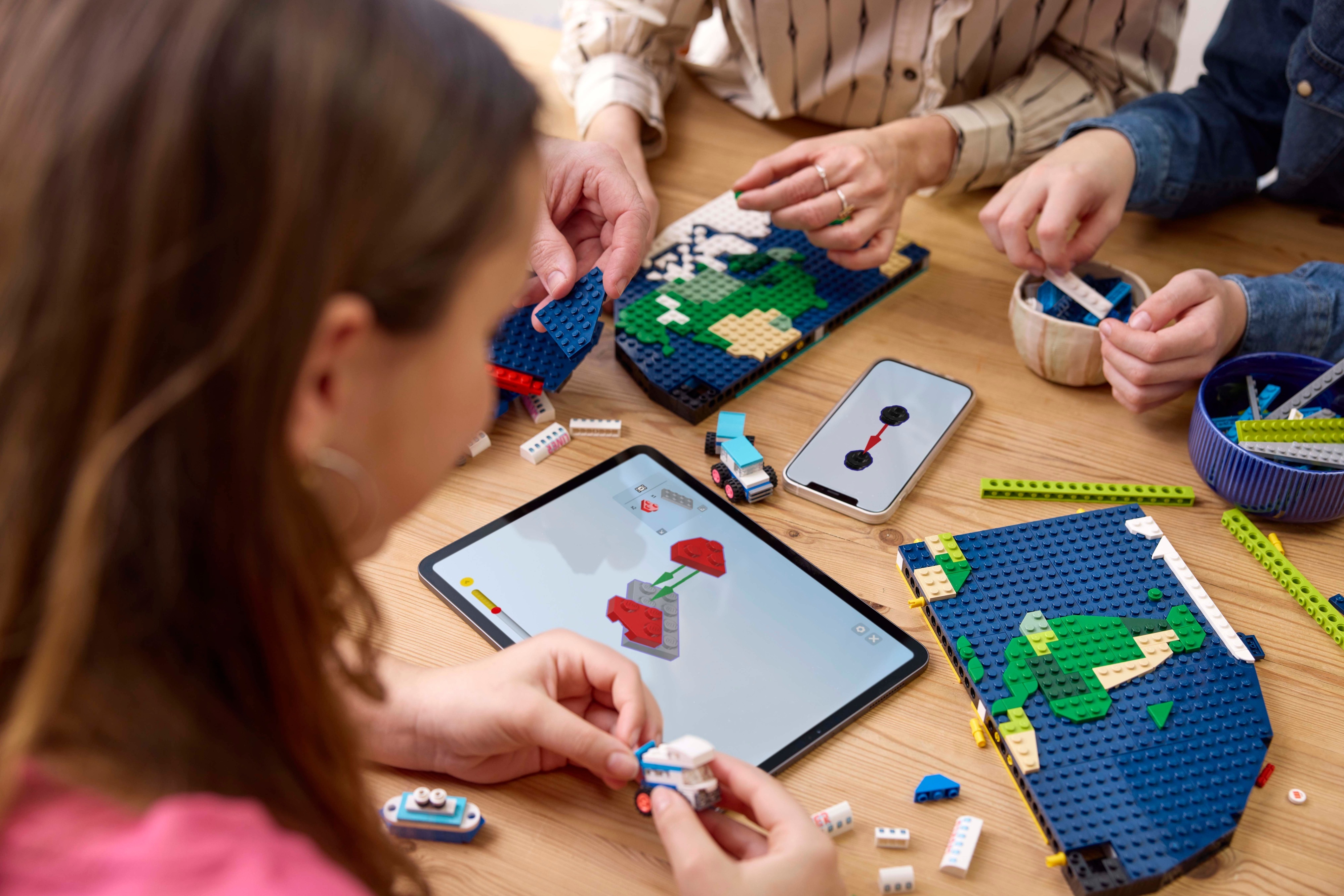 LEGO Minecraft 21265 - Nikkarointipöytä