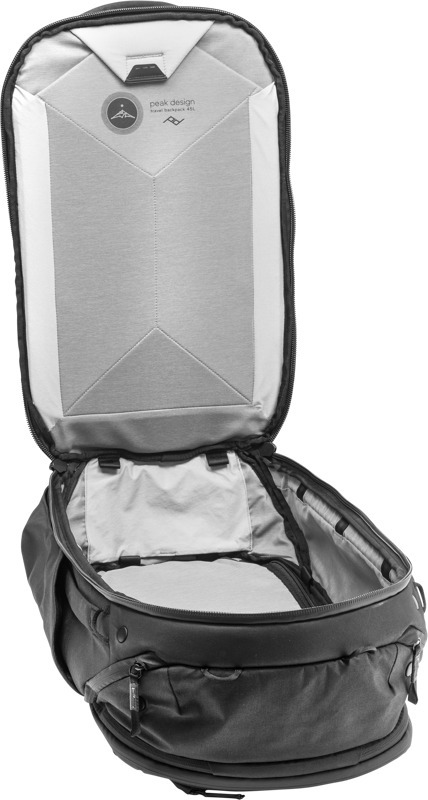 Peak Design Travel Backpack 45L -päiväreppu, musta