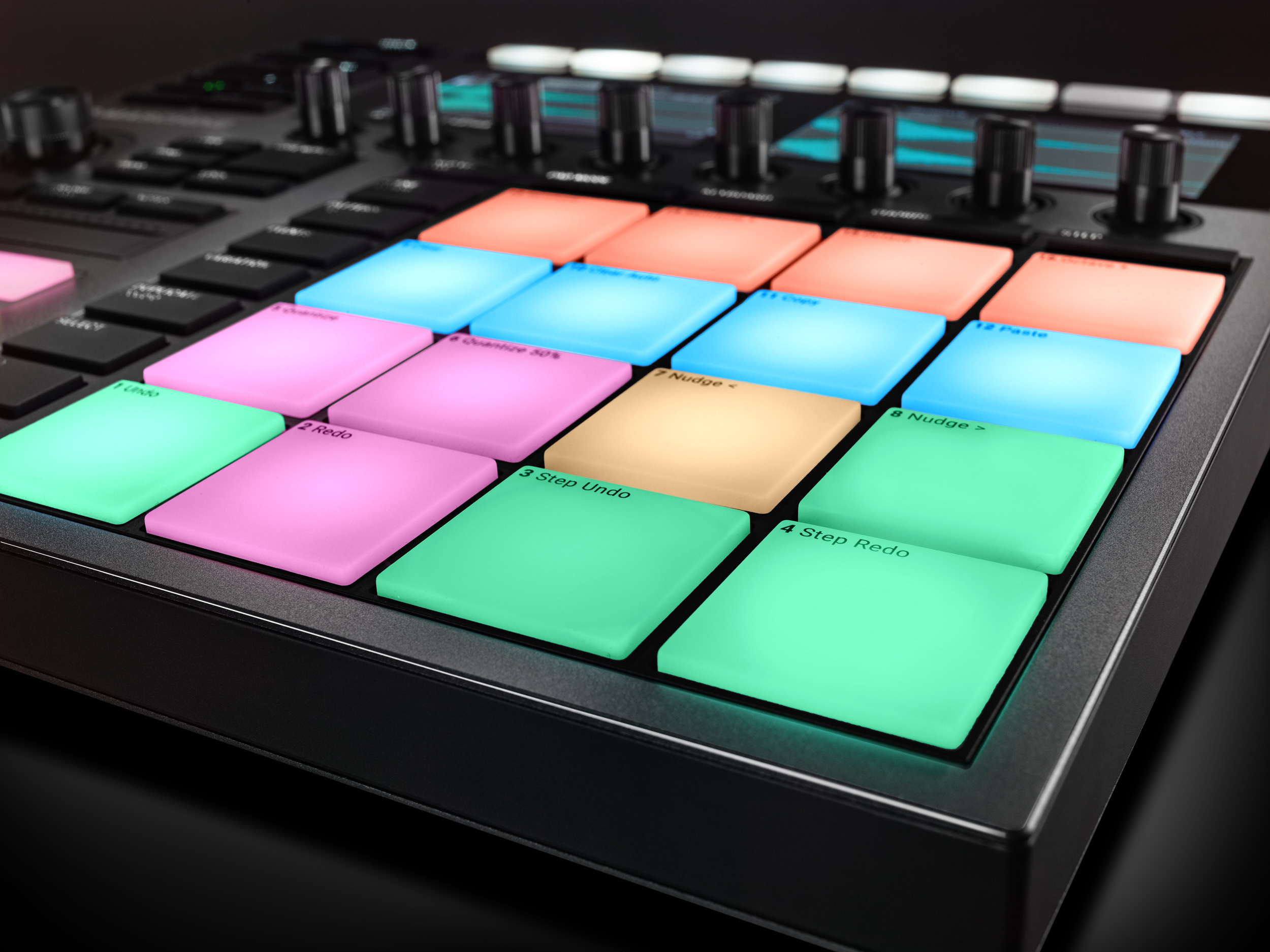 Native Instruments Maschine+ -samplerityöasema