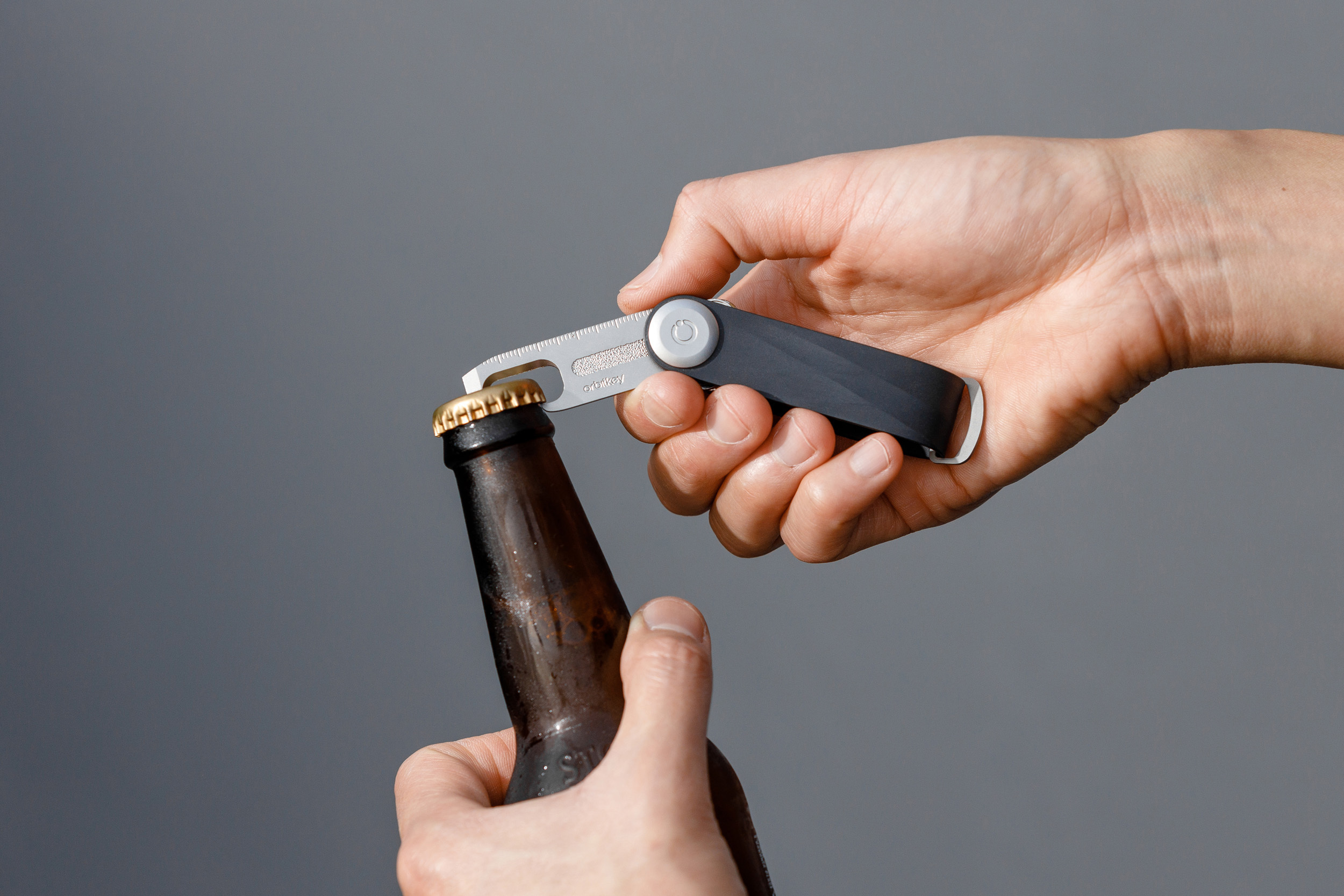 Orbitkey Multi-Tool v2 -monitoimityökalu, hopea