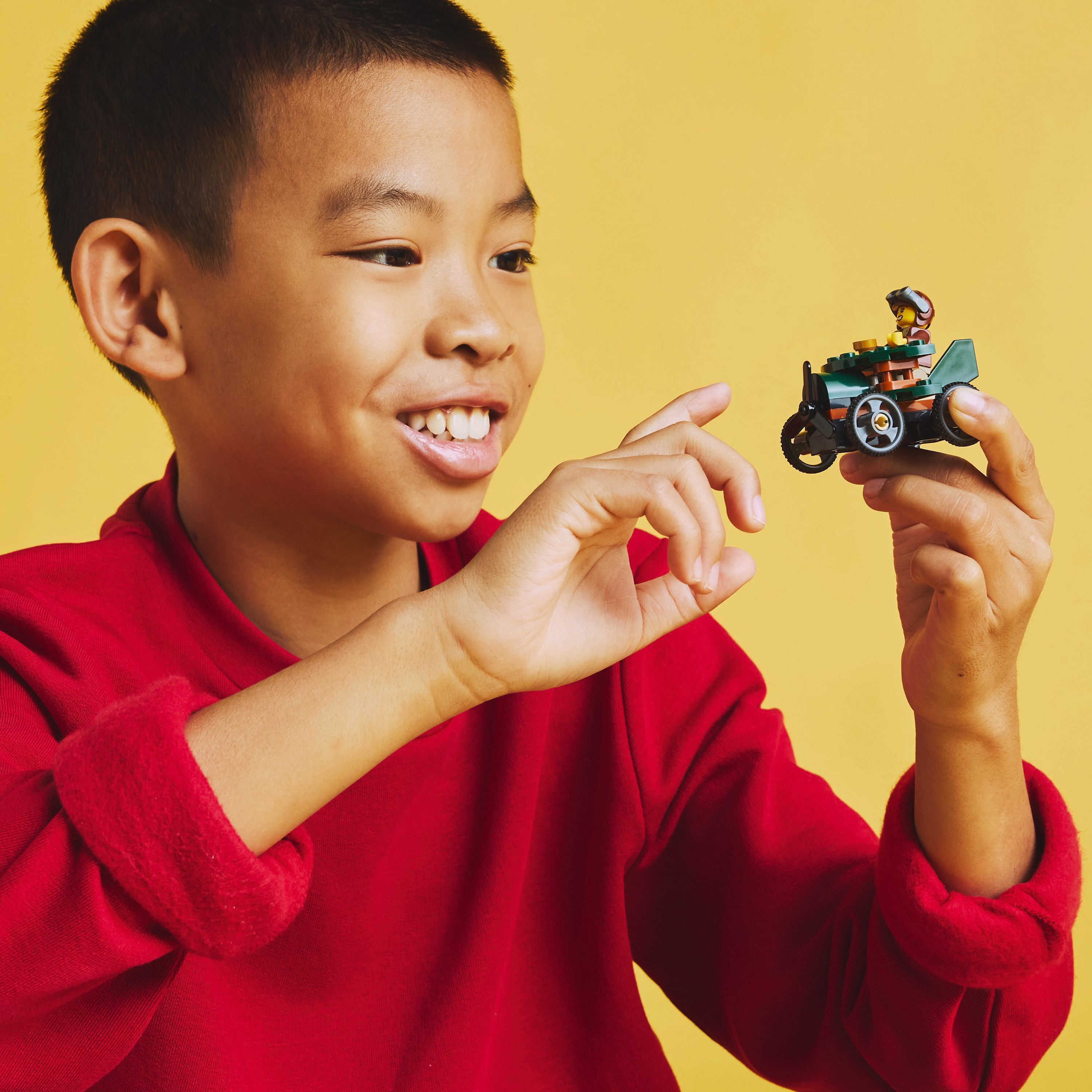 LEGO City 60459 – Lentokone vastaan sairaalansänky – kilpa-autopakkaus