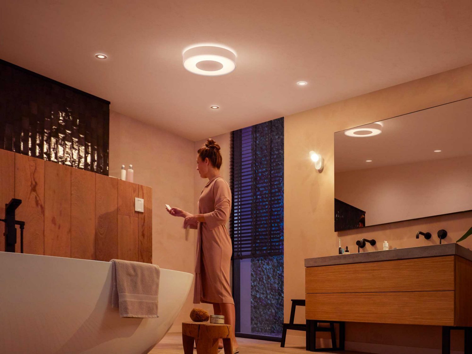 Philips Hue Xamento M -älykattovalaisin, valkoinen