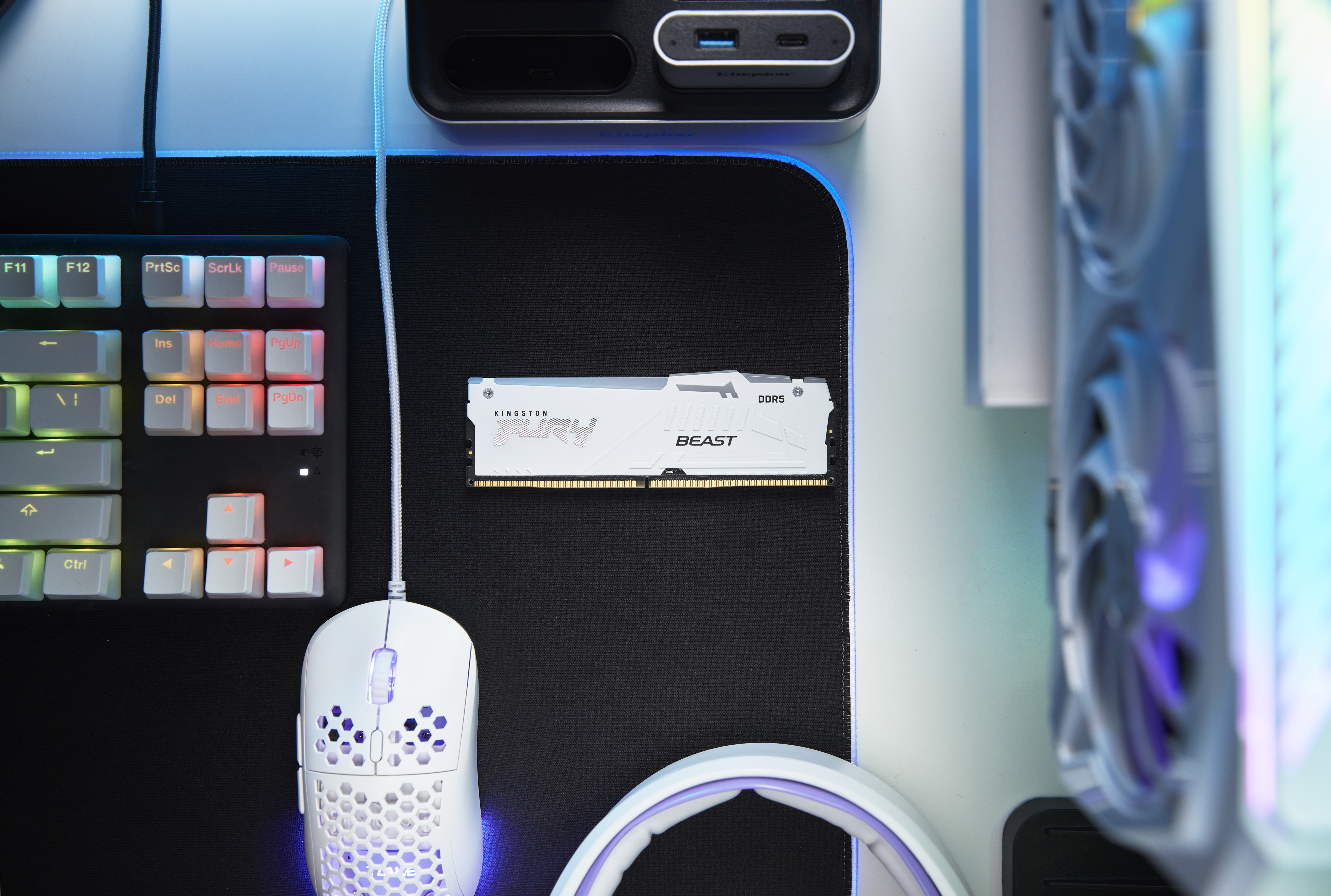 Kingston FURY Beast White DDR5 RGB 6000 MHz CL30 32 Gt -muistimodulipakkaus