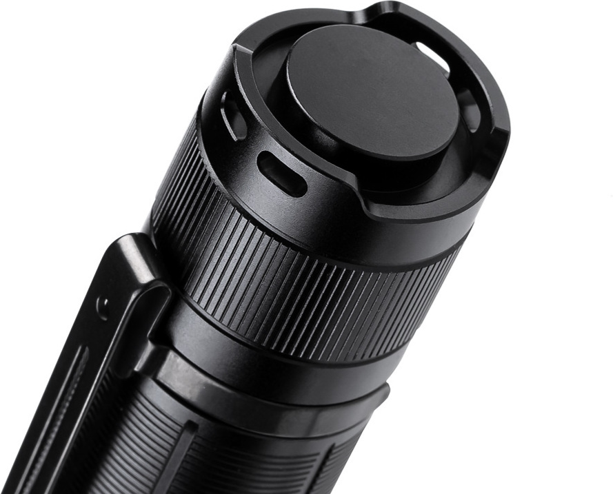 Fenix E35R -taskulamppu, 3100 lm