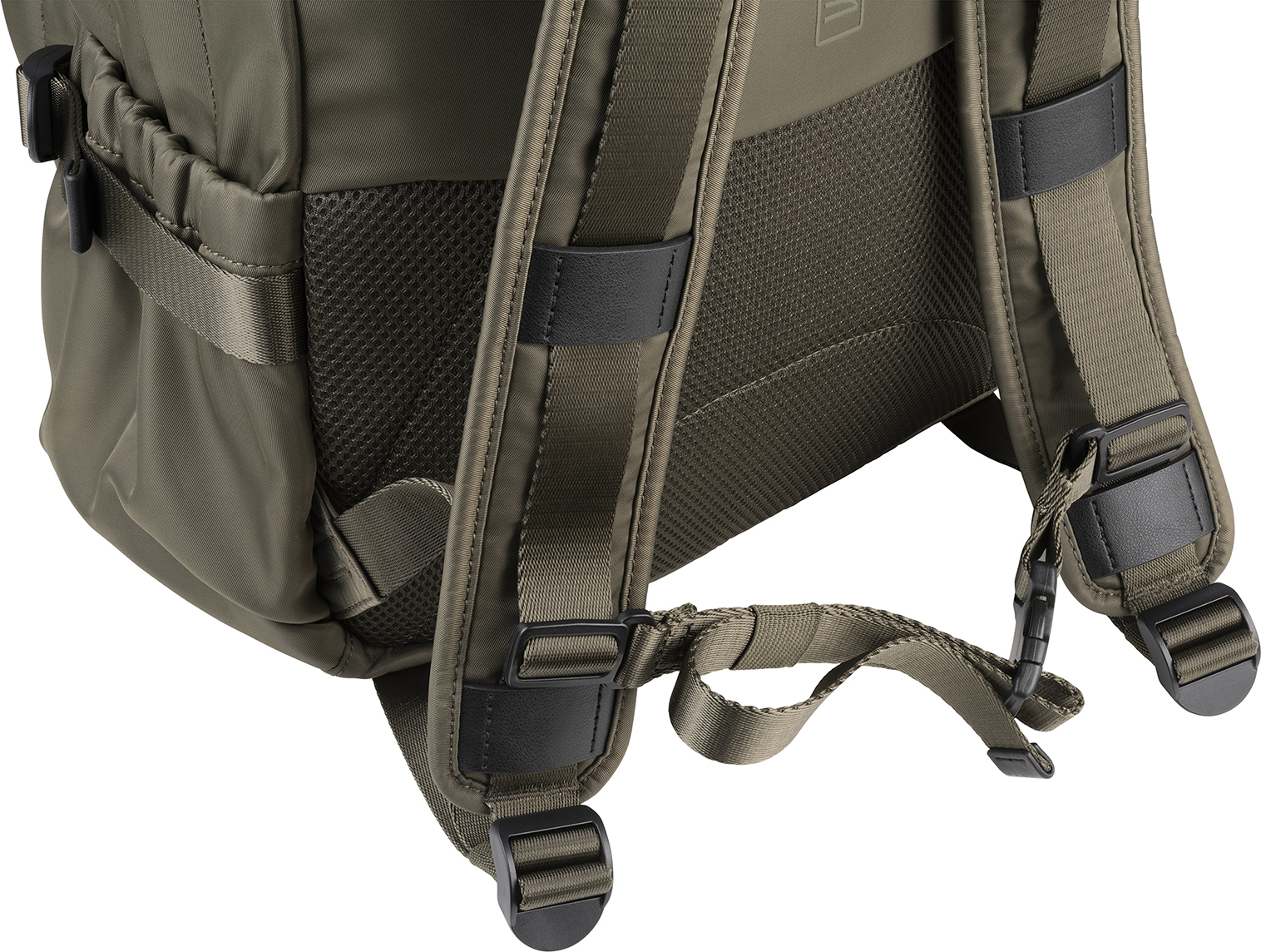 Tucano Desert Premium -tietokonereppu 15.6", musta