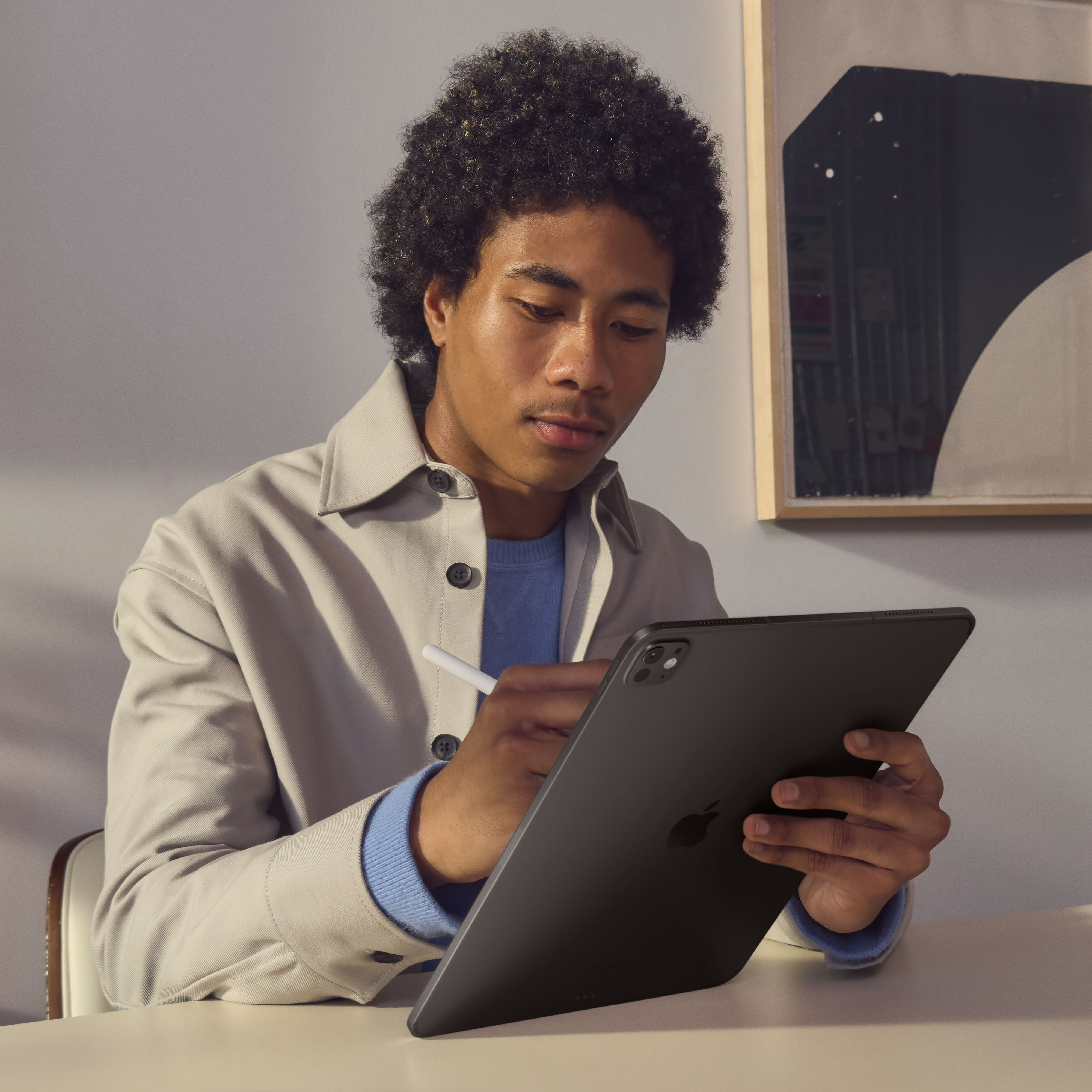 Apple iPad Pro 13" M4 1 Tt WiFi + 5G 2024, tähtimusta (MVXW3)