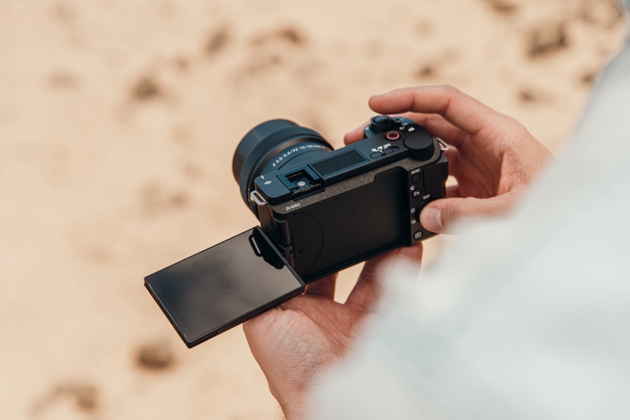 Sony ZV-E10 II -järjestelmäkamera + 16-50 mm objektiivi