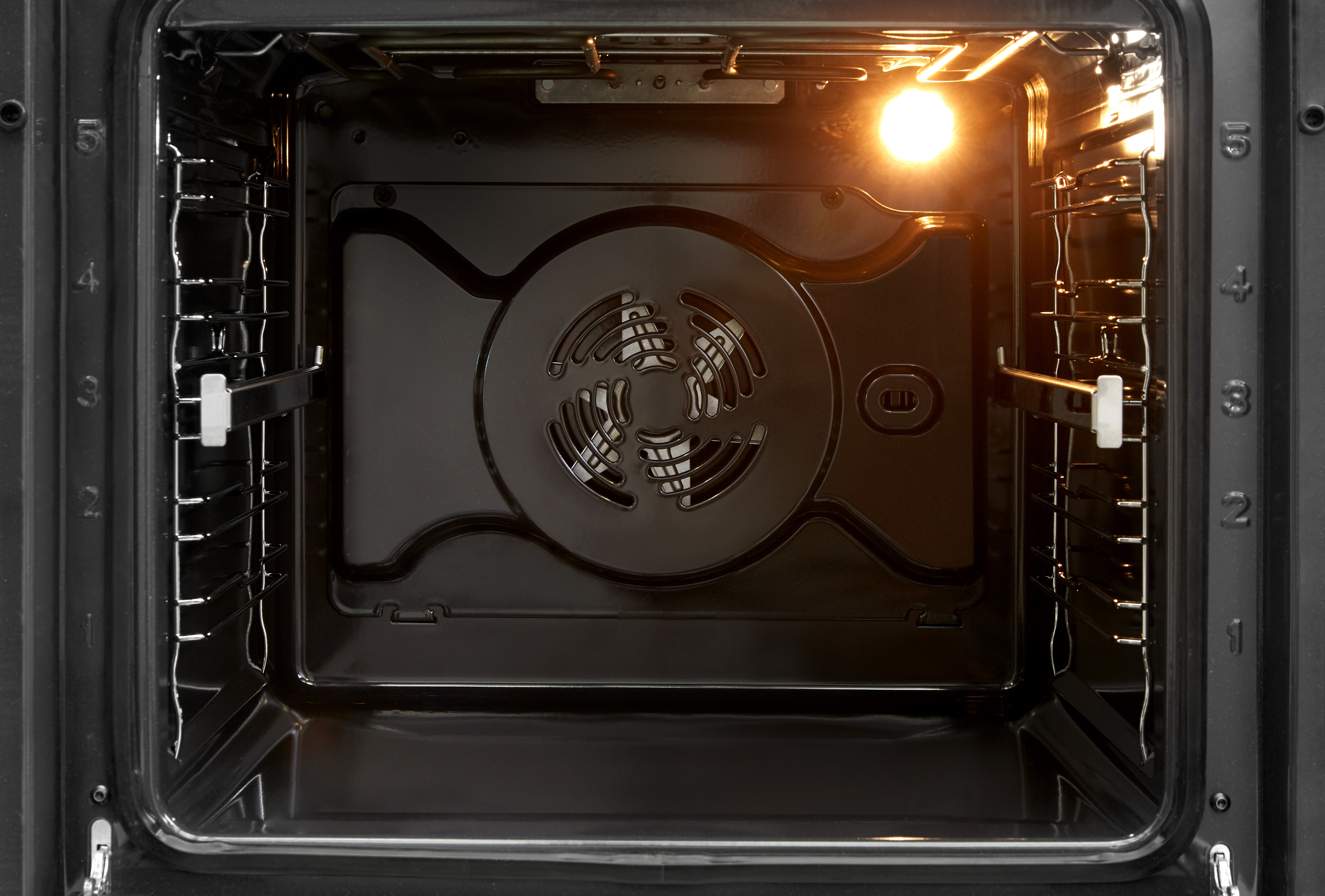 Whirlpool AKZ9 6220 WH erillisuuni, valkoinen
