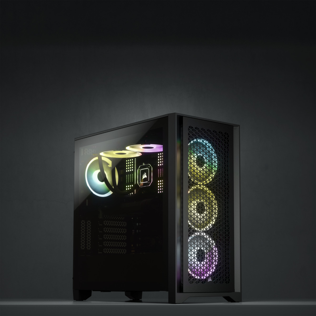 Corsair 4000D Airflow Mid Tower ATX-kotelo ikkunalla, musta