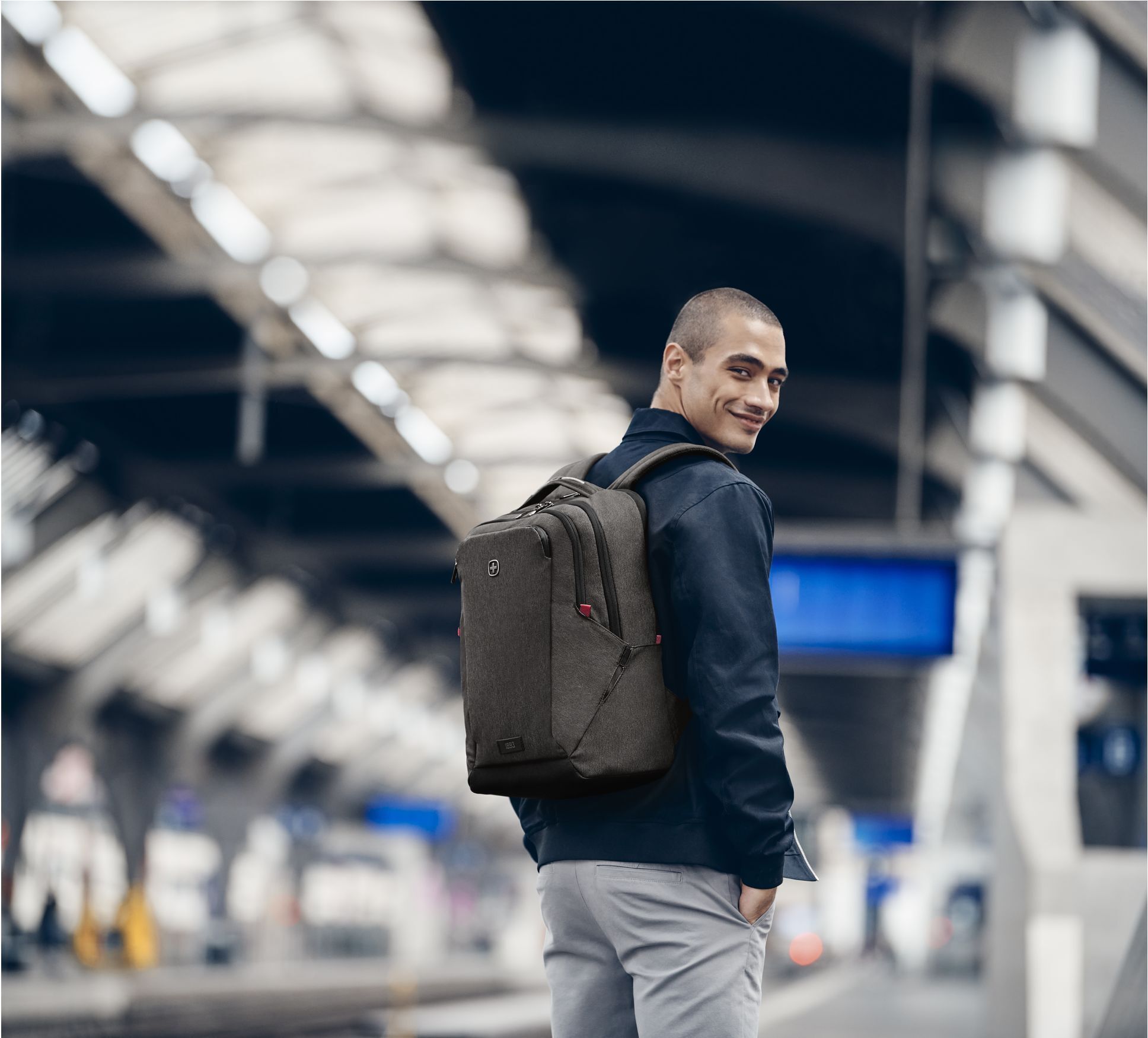 Wenger MX Professional -reppu, 16", 21 litraa, harmaa 4 Wenger MX Professional -reppu, 16", 21 litraa, harmaa - Image 4