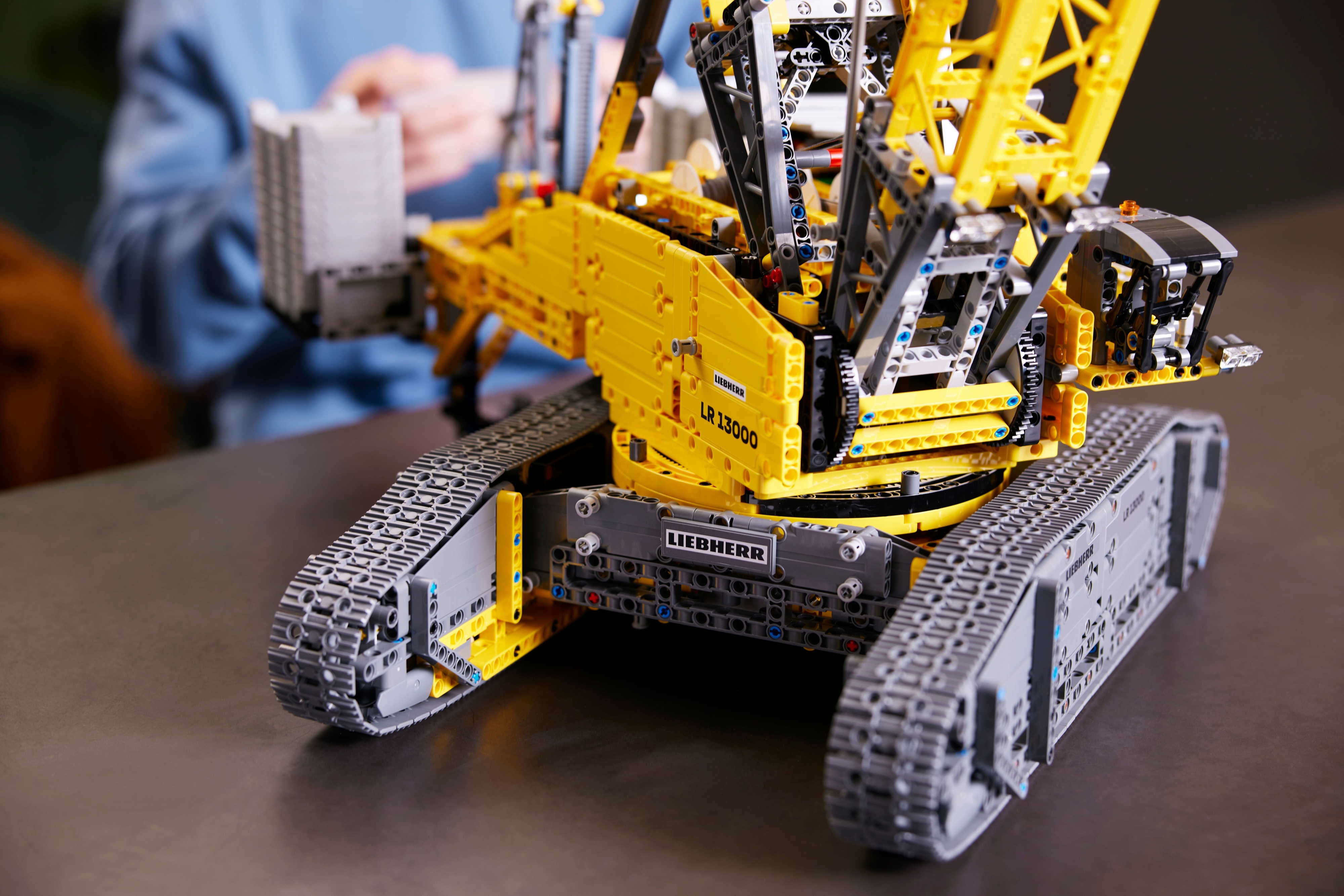 LEGO Technic 42146 - Liebherr LR 13000 ‑telanosturi