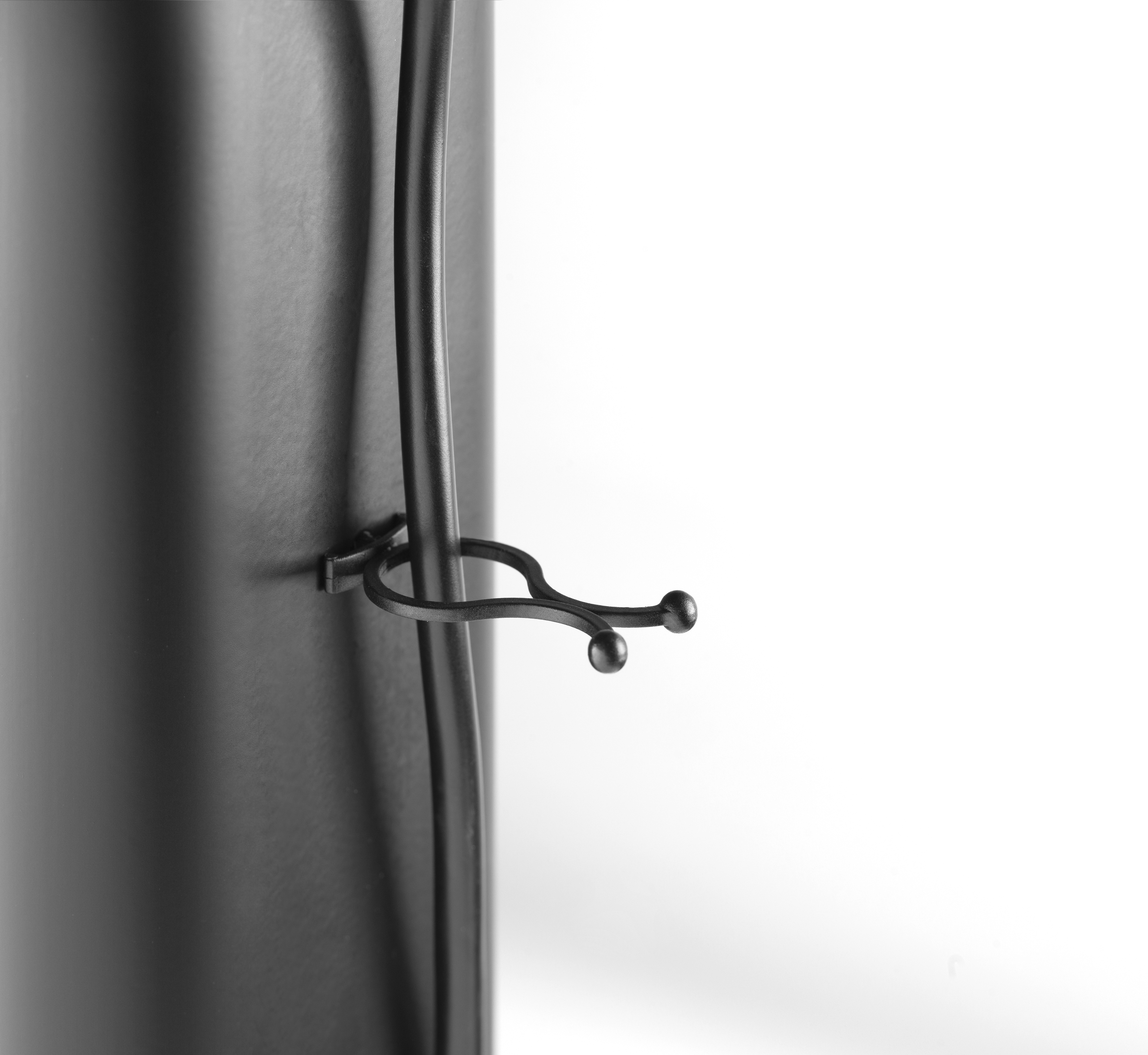 One For All WM4672 -lattiajalusta 32-70" televisiolle