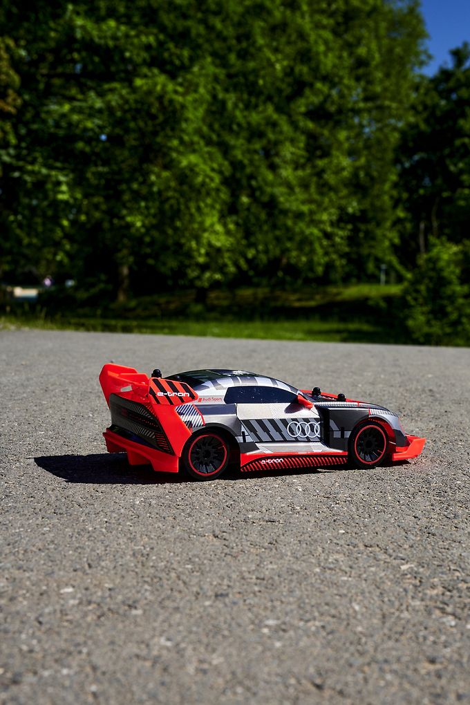 Bburago Auto op schaal Audi RS e-tron GT, 22, zilver in de online