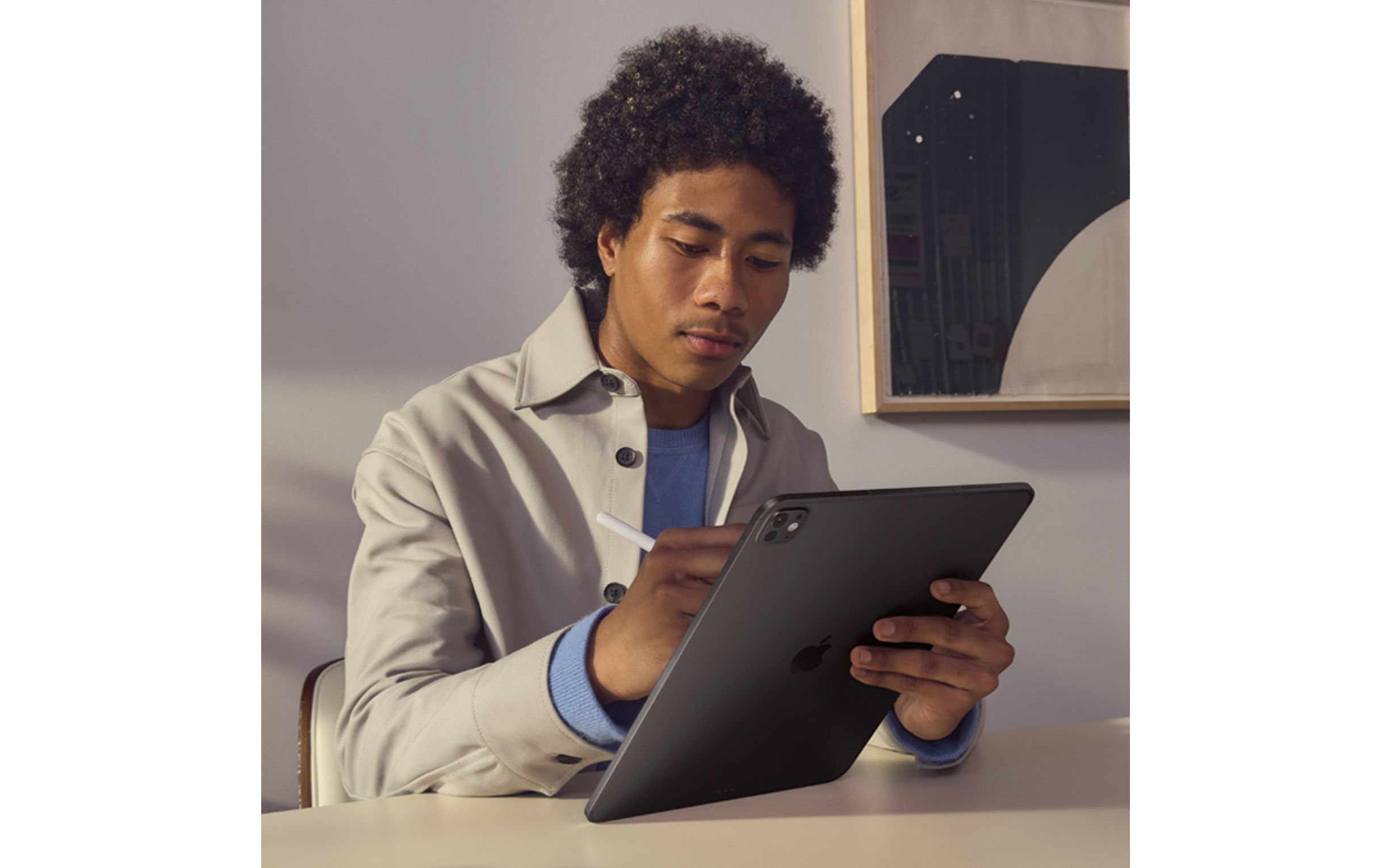 Apple iPad Pro 13″ M5 256 GB WiFi + 5G 2025, tähtimusta