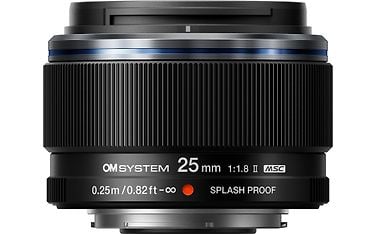om system m.zuiko digital ed 25mm f1.8 ii objektiivi kyljellään