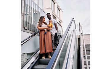 Image 18 / 18