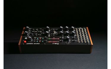Image 2 / 3