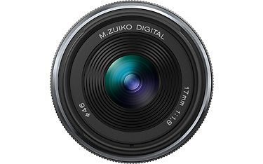 OM System 17 mm F1.8 II objektiivi suoraan edestä