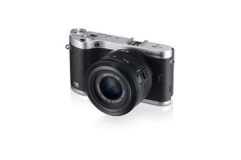 Samsung NX300 mikrojärjestelmäkamera + 20-50 mm objektiivi, musta