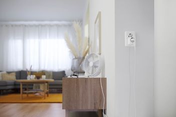 WiZ Plug etäohjattava pistorasia, sisäkäyttöön, valkoinen, Wi-Fi, kuva 6
