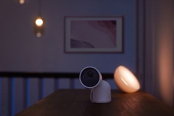 Philips Hue Secure valvontakamera, langallinen, pöytäteline, valkoinen, 1 kpl, kuva 31