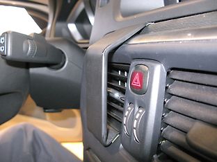 Brodit ProClip -kiinnitysalusta, keskikonsoli, Volvo V40 13-20" -malleihin, kuva 2
