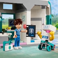 LEGO Friends 42621  - Heartlake Cityn sairaala, kuva 5