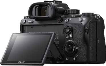 Sony A7 III -järjestelmäkamera + 24-105 mm F4 G OSS -objektiivi, kuva 4