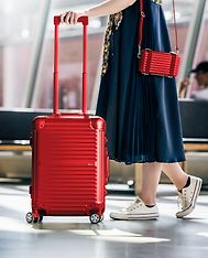 Feru Beverly 54 cm -matkalaukku & pikkulaukku, punainen alumiini, kuva 4