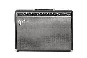 Fender Champion 100 2x12" combo sähkökitaralle, 100 wattia