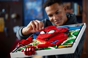 LEGO ART 31209 - The Amazing Spider-Man, kuva 11
