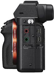 Sony A7 II mikrojärjestelmäkamera, runko, kuva 10