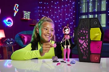 Monster High Skulltimate Secrets: Neon Frights Draculaura - muotinukke, kuva 4