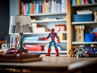 LEGO Super Heroes Marvel 76298  - Rakennettava Iron Spider-Man ‑hahmo, kuva 11