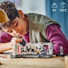 LEGO Star Wars 75387  - Astuminen Tantive IV™ ‑alukseen, kuva 2