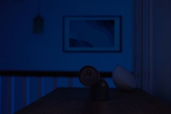 Philips Hue Secure valvontakamera, langallinen, pöytäteline, musta, 1 kpl, kuva 16