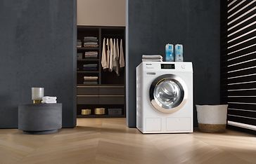 Miele WCR 870 WPS -pyykinpesukone ja Miele TCR 790 WP -kuivausrumpu + vuoden pesuaineet, kuva 13