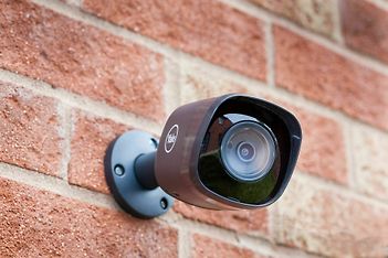 Yale Smart Home CCTV Kit -valvontajärjestelmä kahdella langallisella kameralla, kuva 5