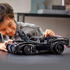 LEGO Technic 42127 - THE BATMAN – BATMOBILE, kuva 8