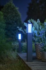 Philips Hue Impress Outdoor-älypylväsvalaisin, musta, korkea, 77 cm, 1200 lm, kuva 10