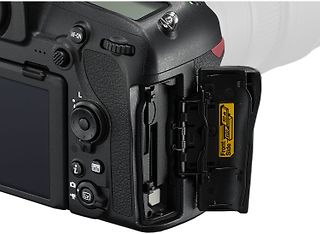 Nikon D850 -järjestelmäkamera, runko, kuva 5