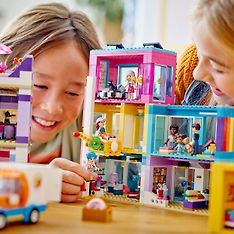 LEGO Friends 41704 - Pääkadun rakennus, kuva 8