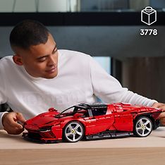 LEGO Technic 42143 - Ferrari Daytona SP3, kuva 4