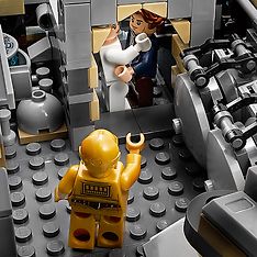 LEGO Star Wars 75192 UCS Millennium Falcon, kuva 6