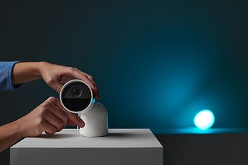 Philips Hue Secure valvontakamera, langallinen, pöytäteline, valkoinen, 1 kpl, kuva 24