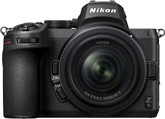 Nikon Z5 -järjestelmäkamera + 24-50 mm objektiivi