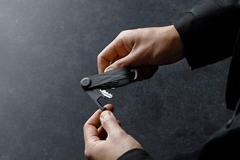 Orbitkey Active Key Organiser + Multi-tool V2 -lahjapakkaus, musta, kuva 11